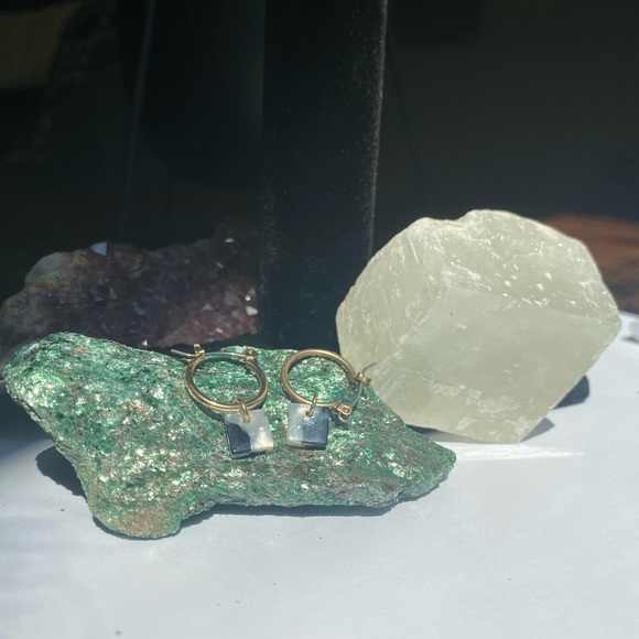 Square earrings